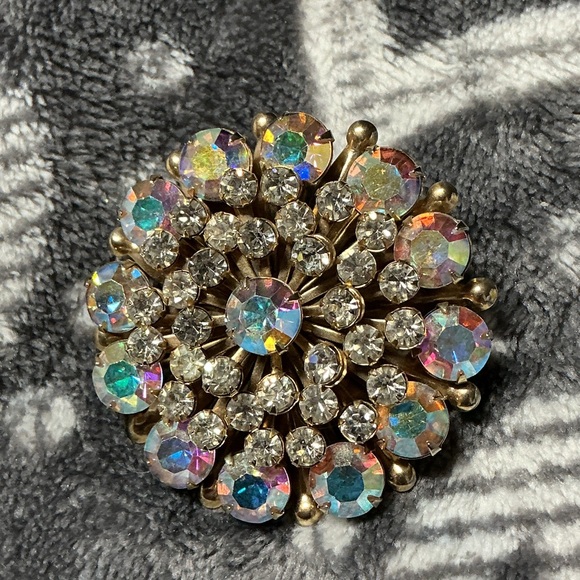 Kandell & Marcus Elegant Aurora Borealis Crystal Brooch - Picture 3 of 5